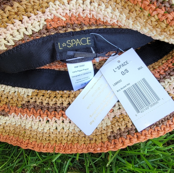 2 NWT womens bucket hats - Picture 7 of 7